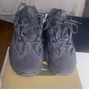 YEEZY 500 UTILITY BLACK